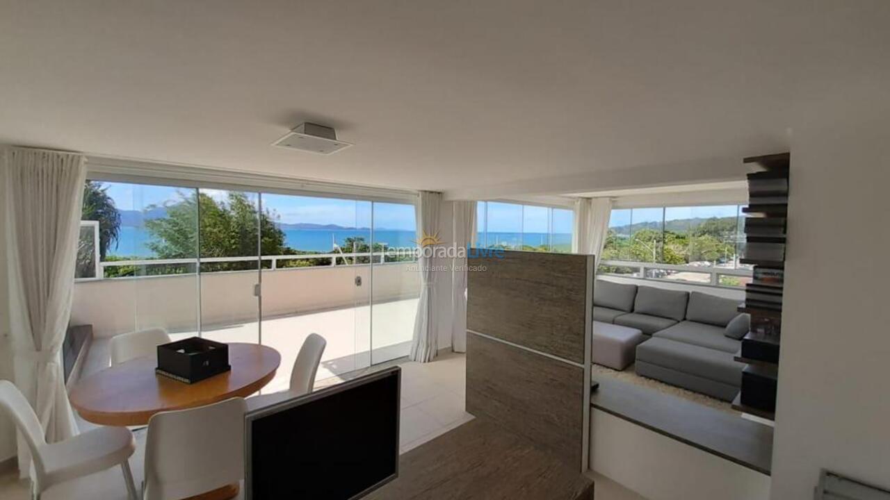 House for vacation rental in Florianópolis (Praia da Daniela)