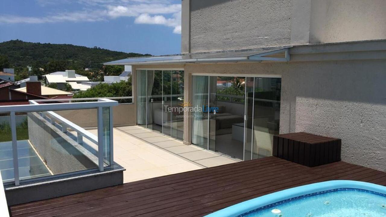 House for vacation rental in Florianópolis (Praia da Daniela)