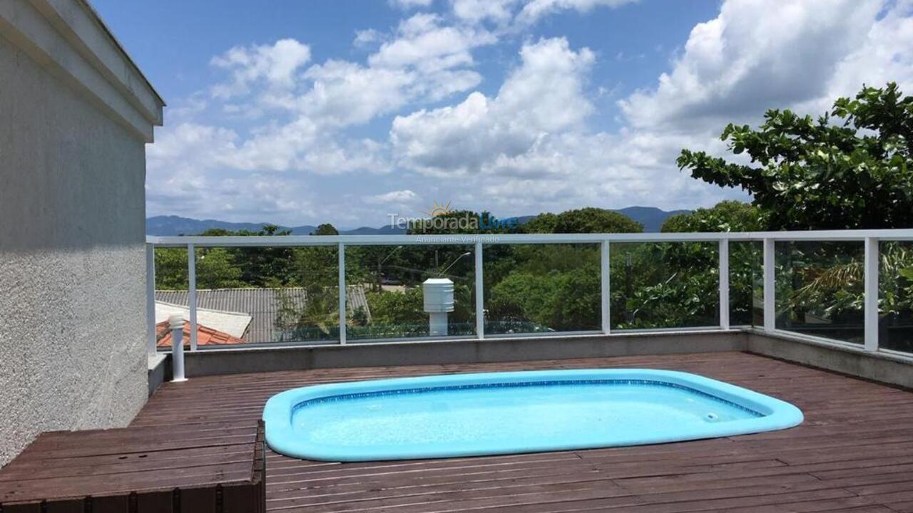 House for vacation rental in Florianópolis (Praia da Daniela)