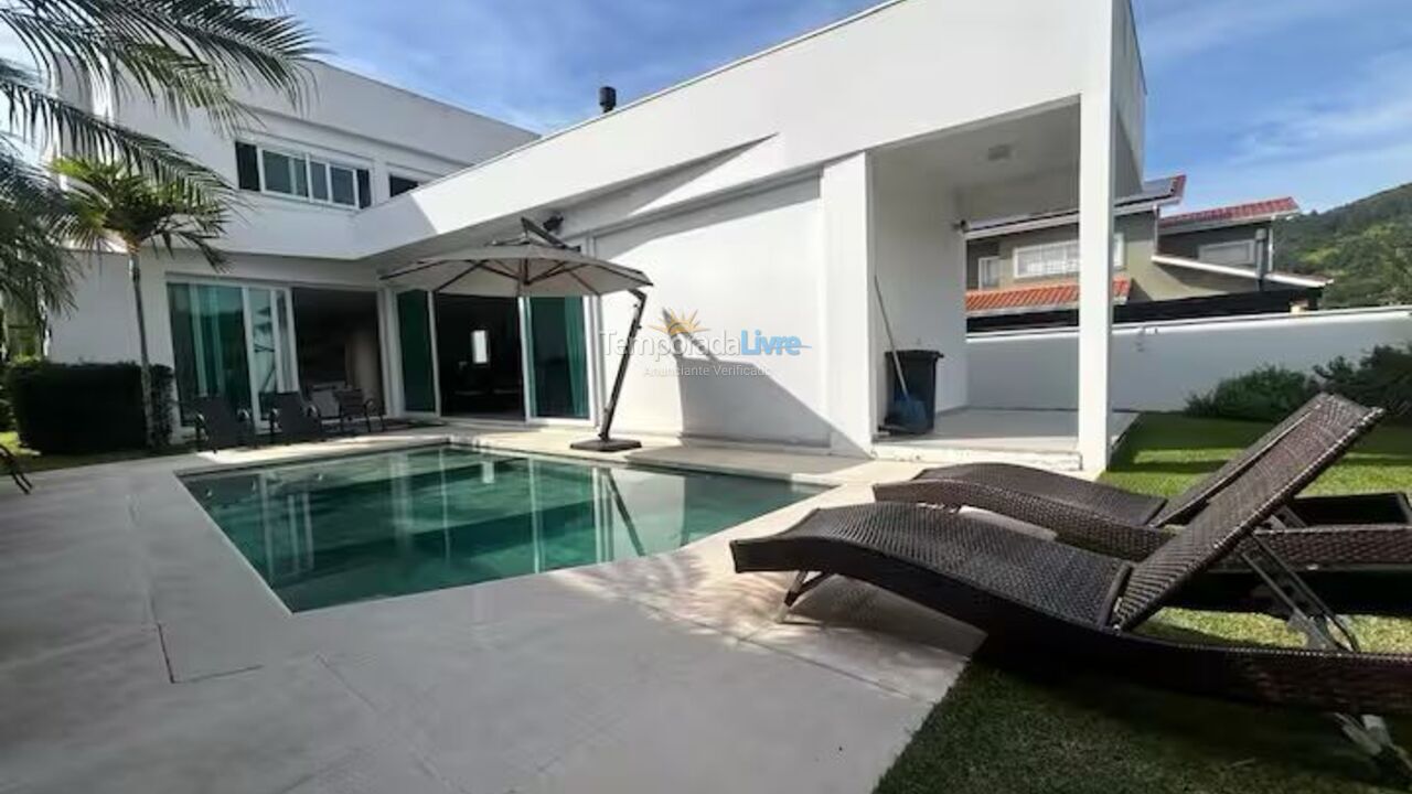House for vacation rental in Governador Celso Ramos (Praia de Palmas)