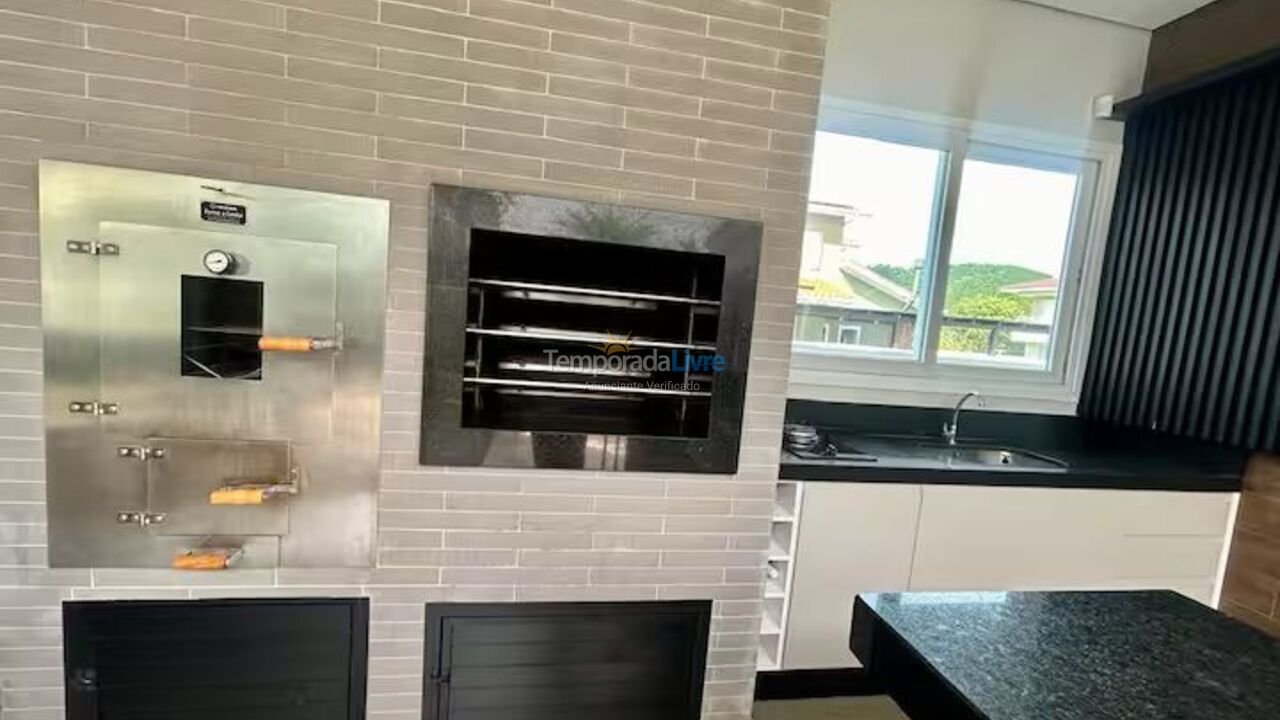 House for vacation rental in Governador Celso Ramos (Praia de Palmas)