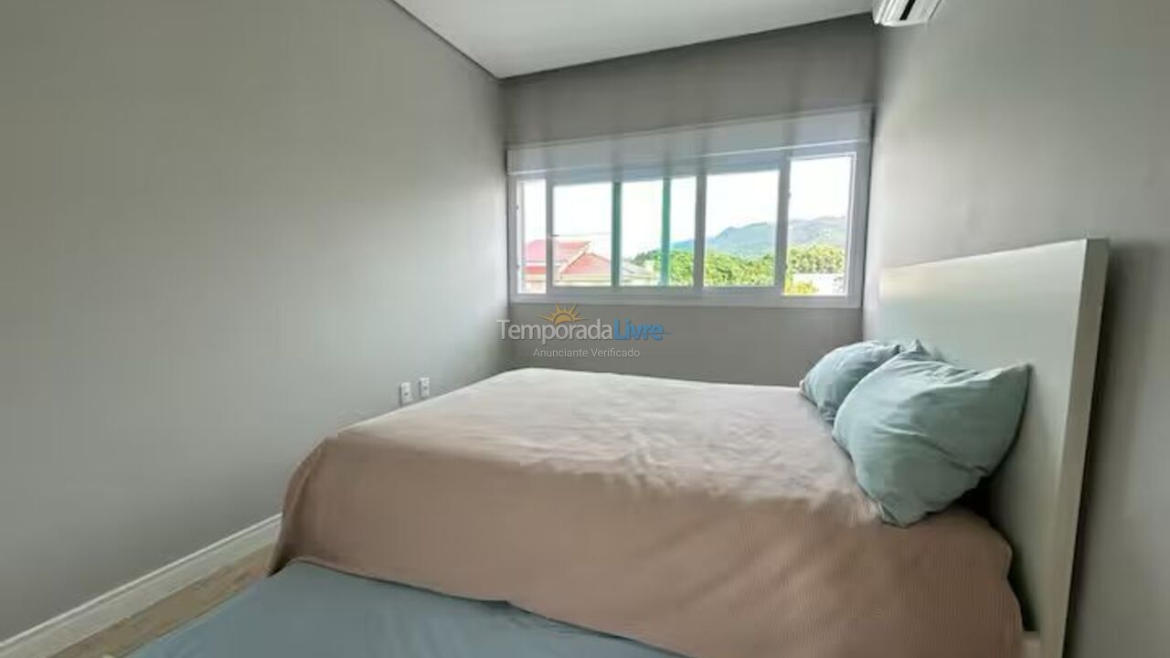 House for vacation rental in Governador Celso Ramos (Praia de Palmas)
