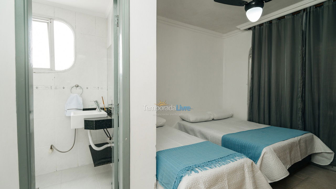 Apartamento para aluguel de temporada em Guarujá (Pitangueiras)