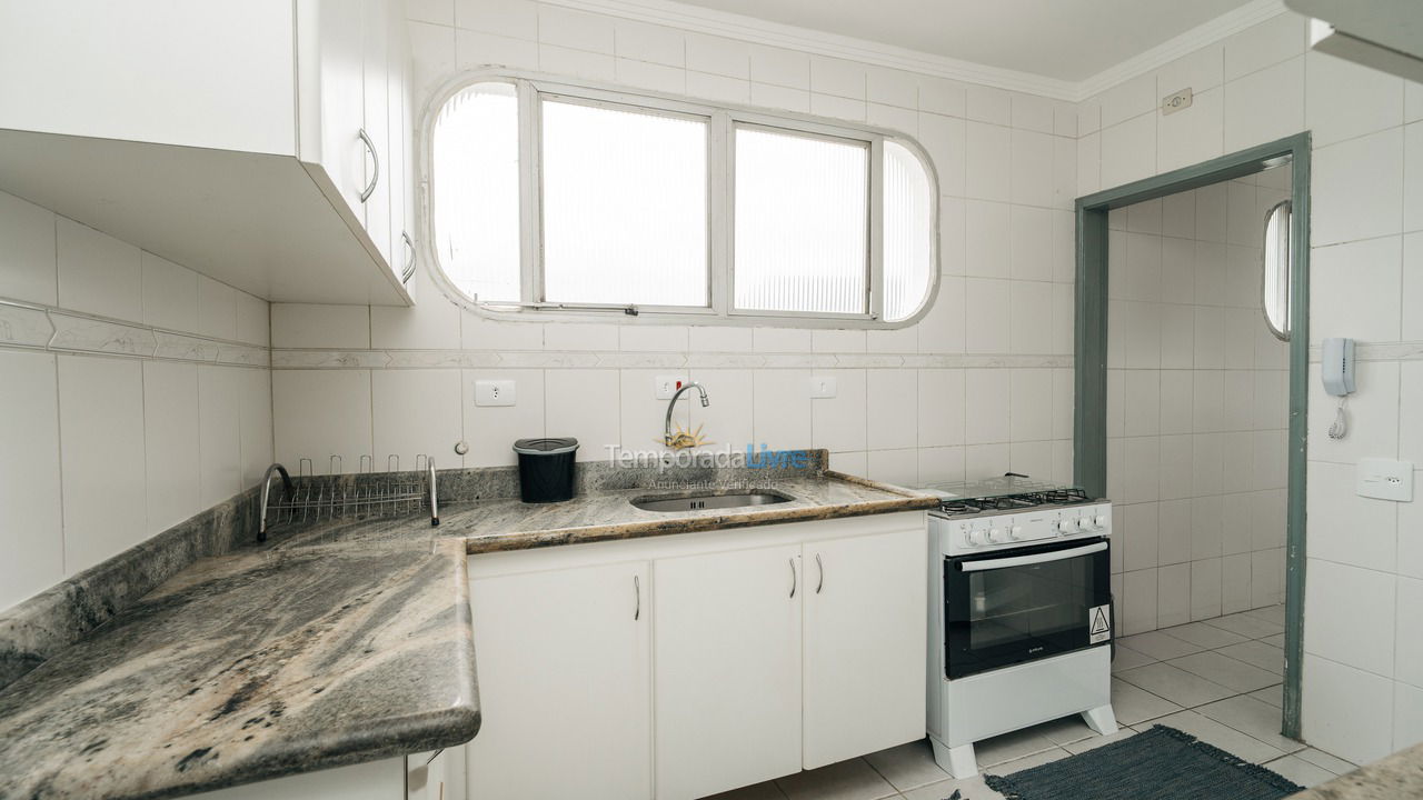 Apartamento para aluguel de temporada em Guarujá (Pitangueiras)