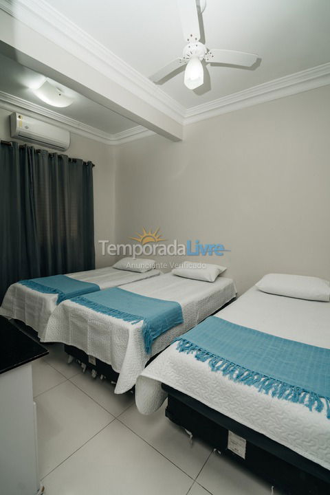 Apartamento para aluguel de temporada em Guarujá (Pitangueiras)