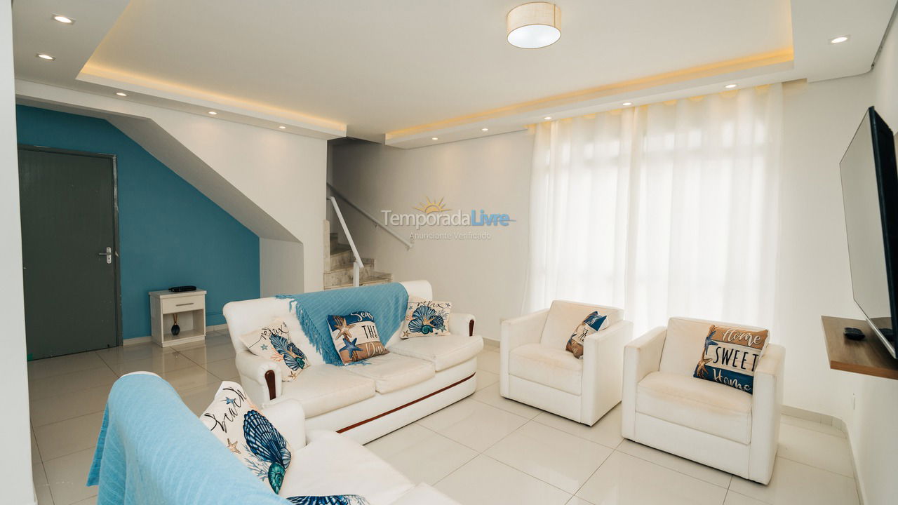 Apartamento para aluguel de temporada em Guarujá (Pitangueiras)