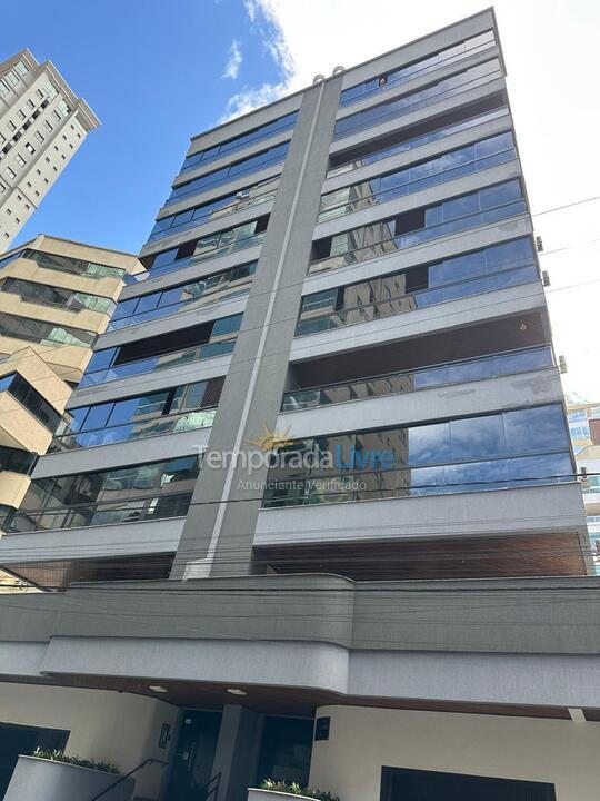 Apartamento para aluguel de temporada em Itapema (Meia Praia)