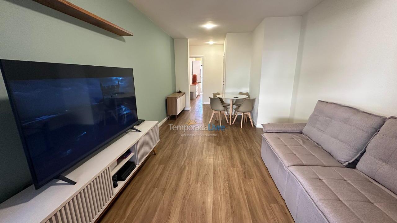 Apartamento para aluguel de temporada em Itapema (Meia Praia)