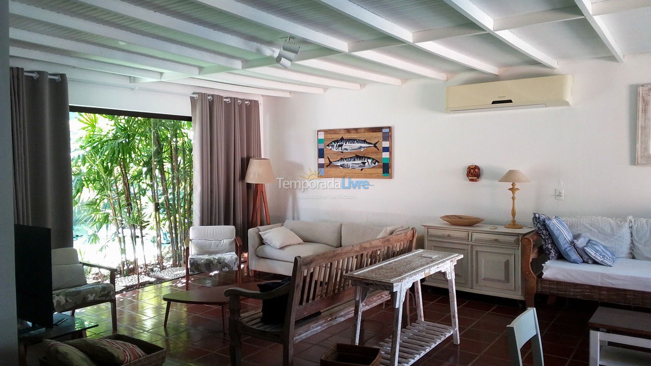 Casa para aluguel de temporada em Ubatuba (Praia do Lázaro)
