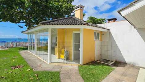 CASA FRENTE MAR 4 DORMITORIOS C / AR