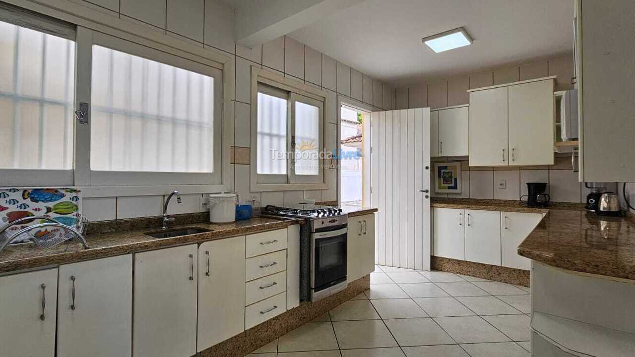 Casa para alquiler de vacaciones em Florianópolis (Cachoeira do Bom Jesus)