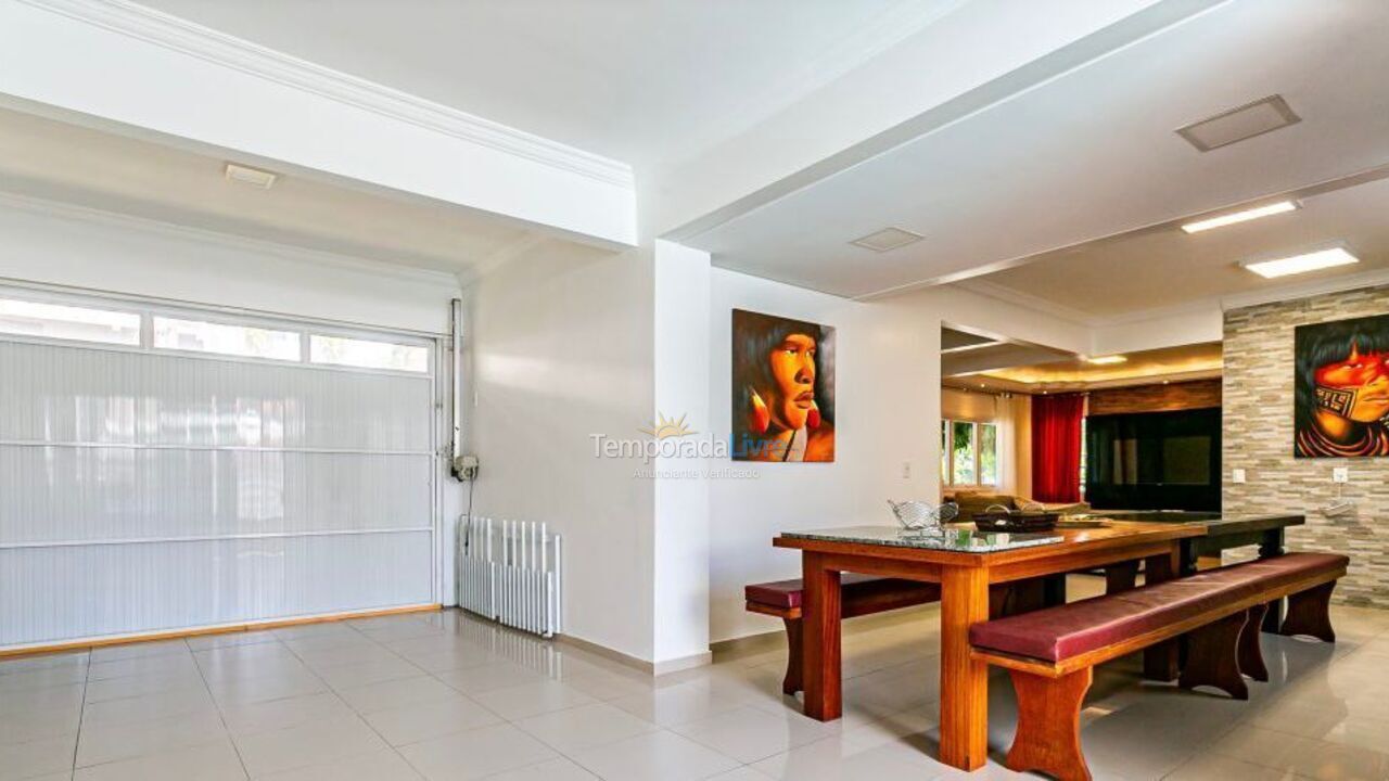 Casa para alquiler de vacaciones em Governador Celso Ramos (Praia de Palmas)