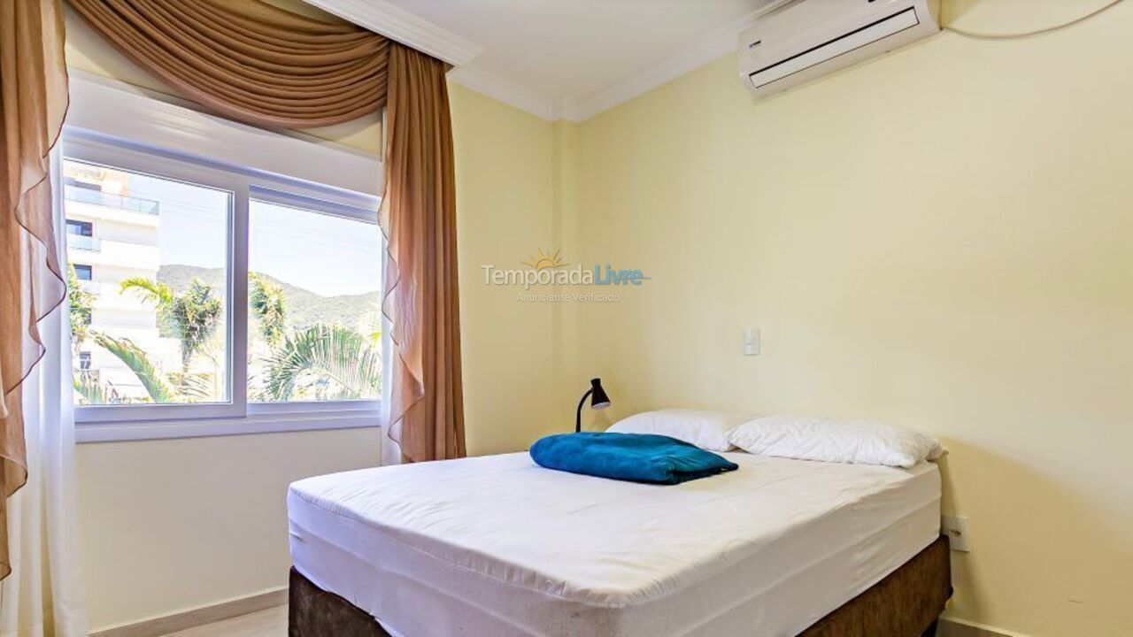Casa para alquiler de vacaciones em Governador Celso Ramos (Praia de Palmas)