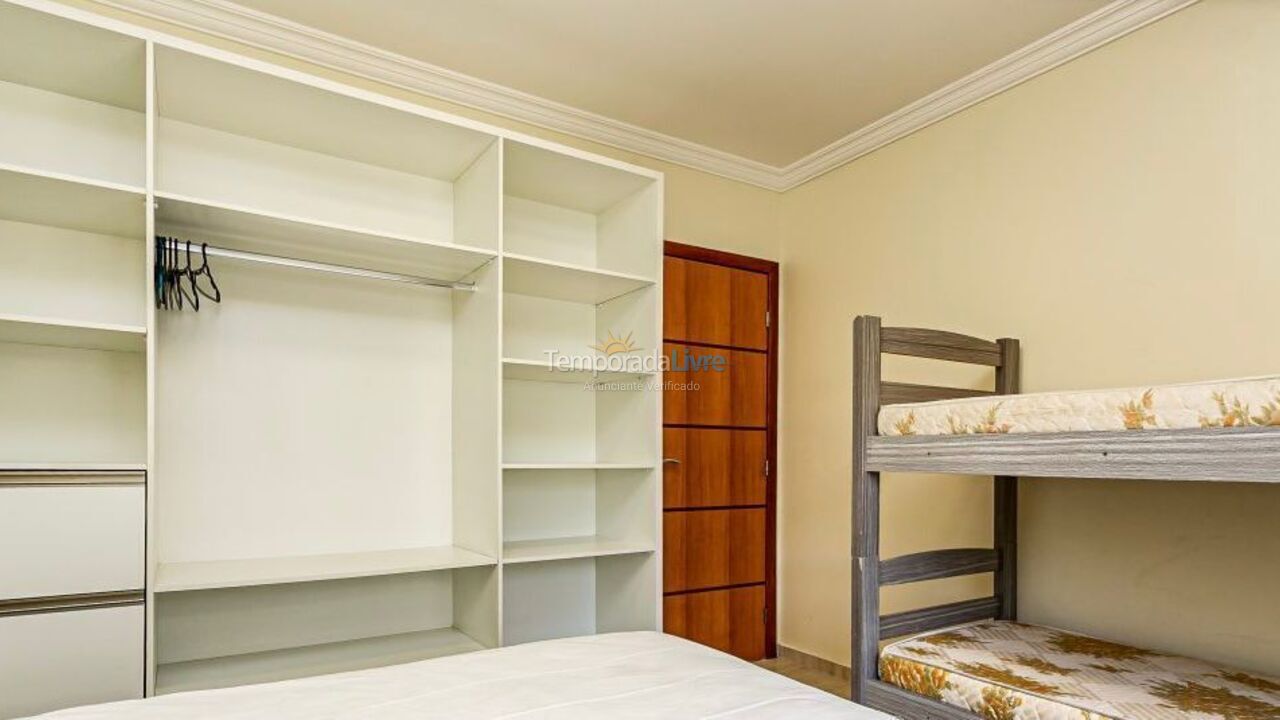 Casa para alquiler de vacaciones em Governador Celso Ramos (Praia de Palmas)