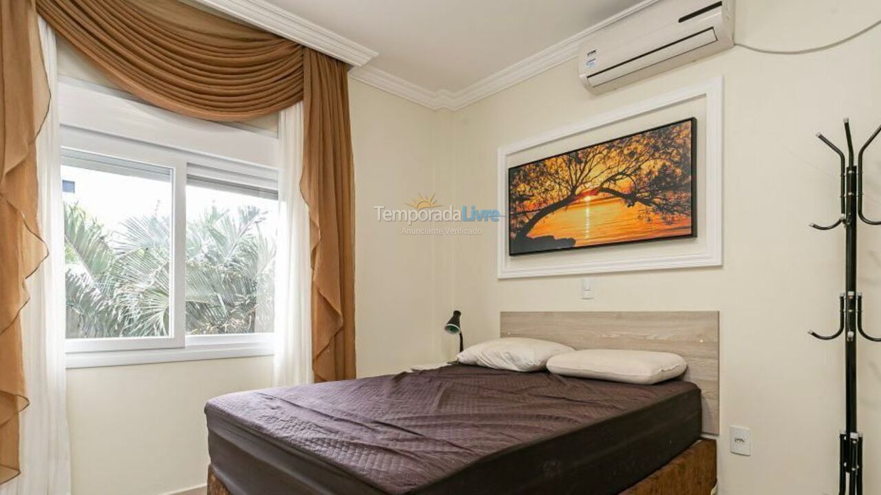 Casa para alquiler de vacaciones em Governador Celso Ramos (Praia de Palmas)