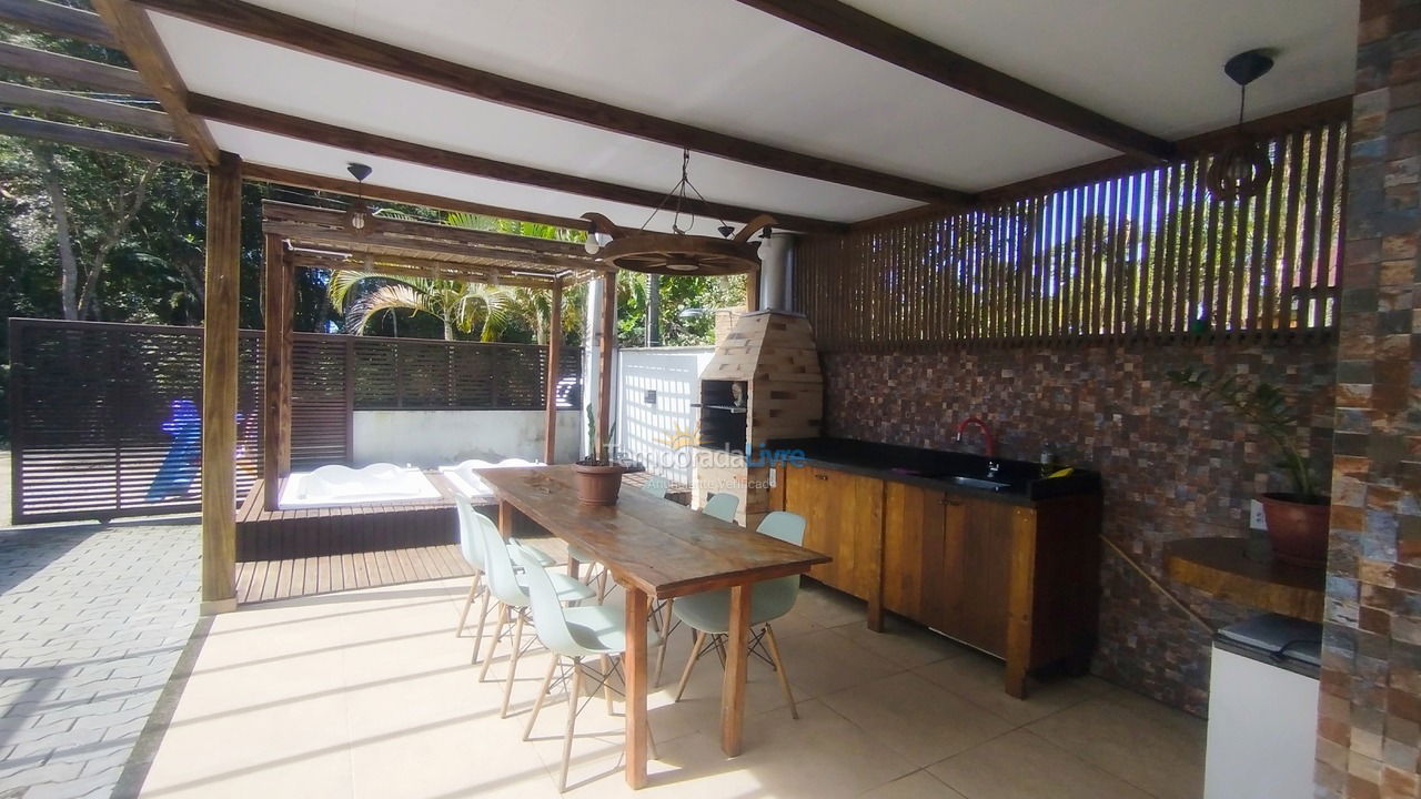 Casa para aluguel de temporada em Bombinhas (Mariscal)