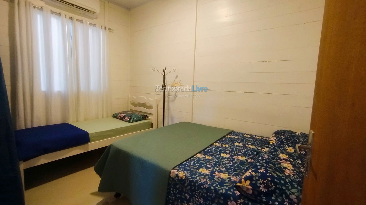 Casa para aluguel de temporada em Bombinhas (Mariscal)