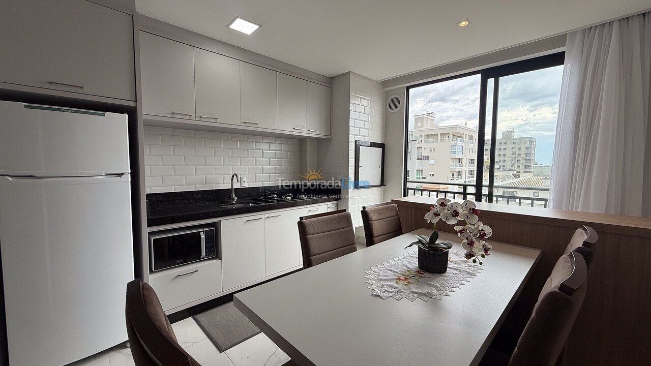Apartment for vacation rental in Bombinhas (Praia de Bombas)