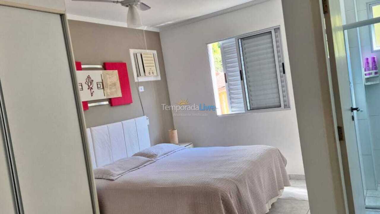 Apartamento para aluguel de temporada em Ubatuba (Praia Grande)