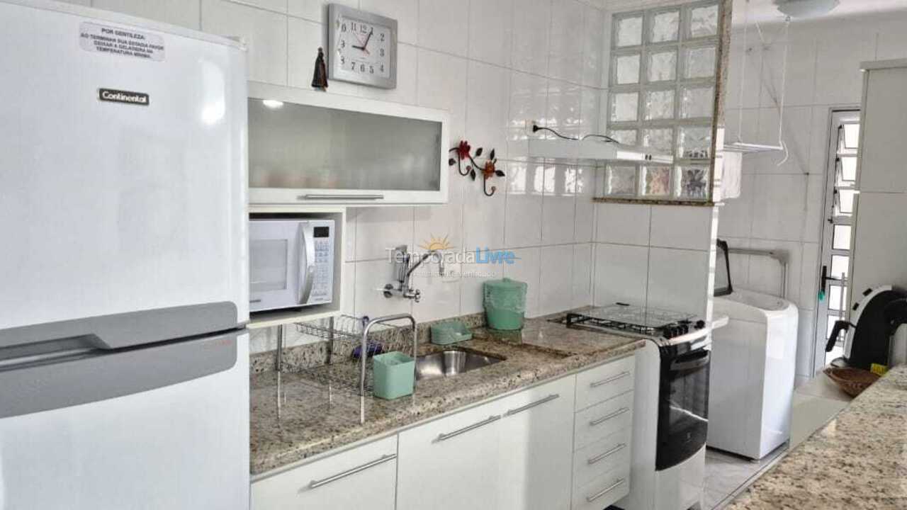 Apartamento para aluguel de temporada em Ubatuba (Praia Grande)