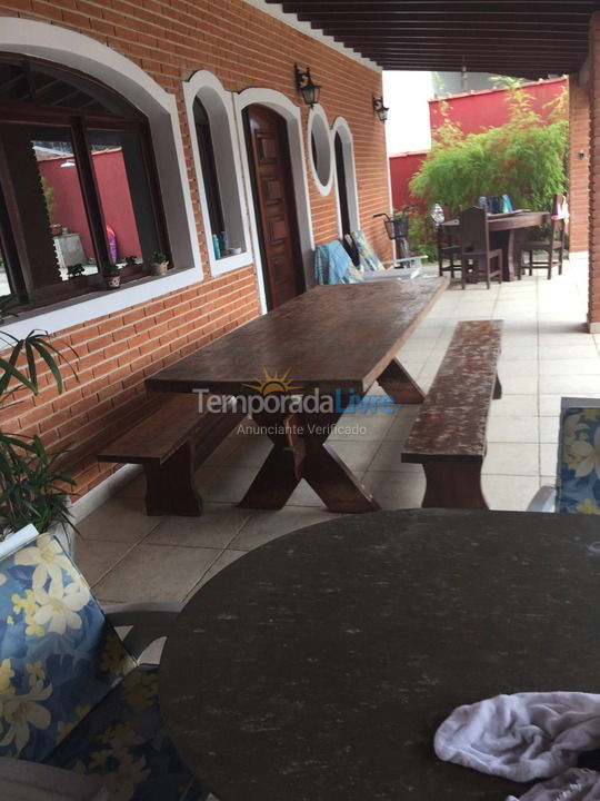 Casa para alquiler de vacaciones em Bertioga (Boraceia)