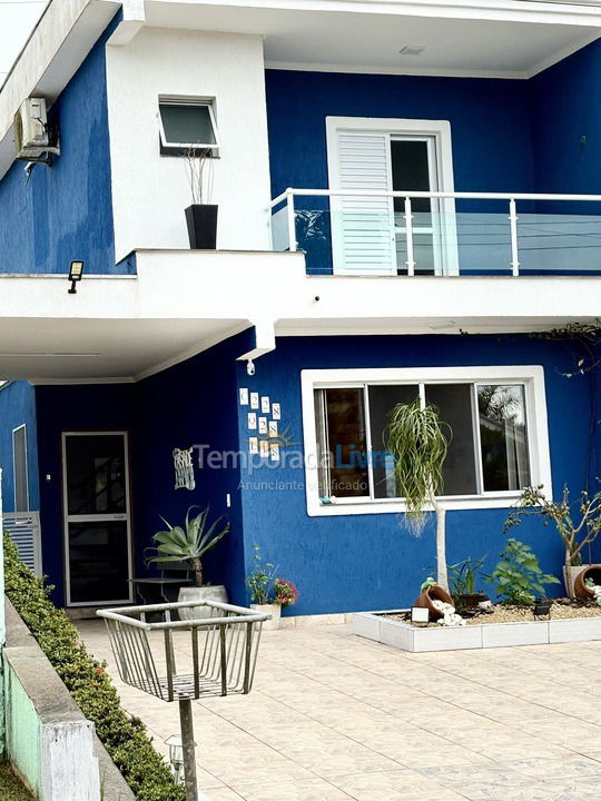 House for vacation rental in Bertioga (Condominio Morada da Praia)