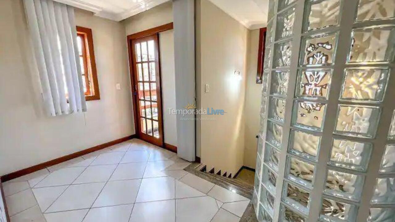 Casa para alquiler de vacaciones em Guarapari (Praia do Morro)