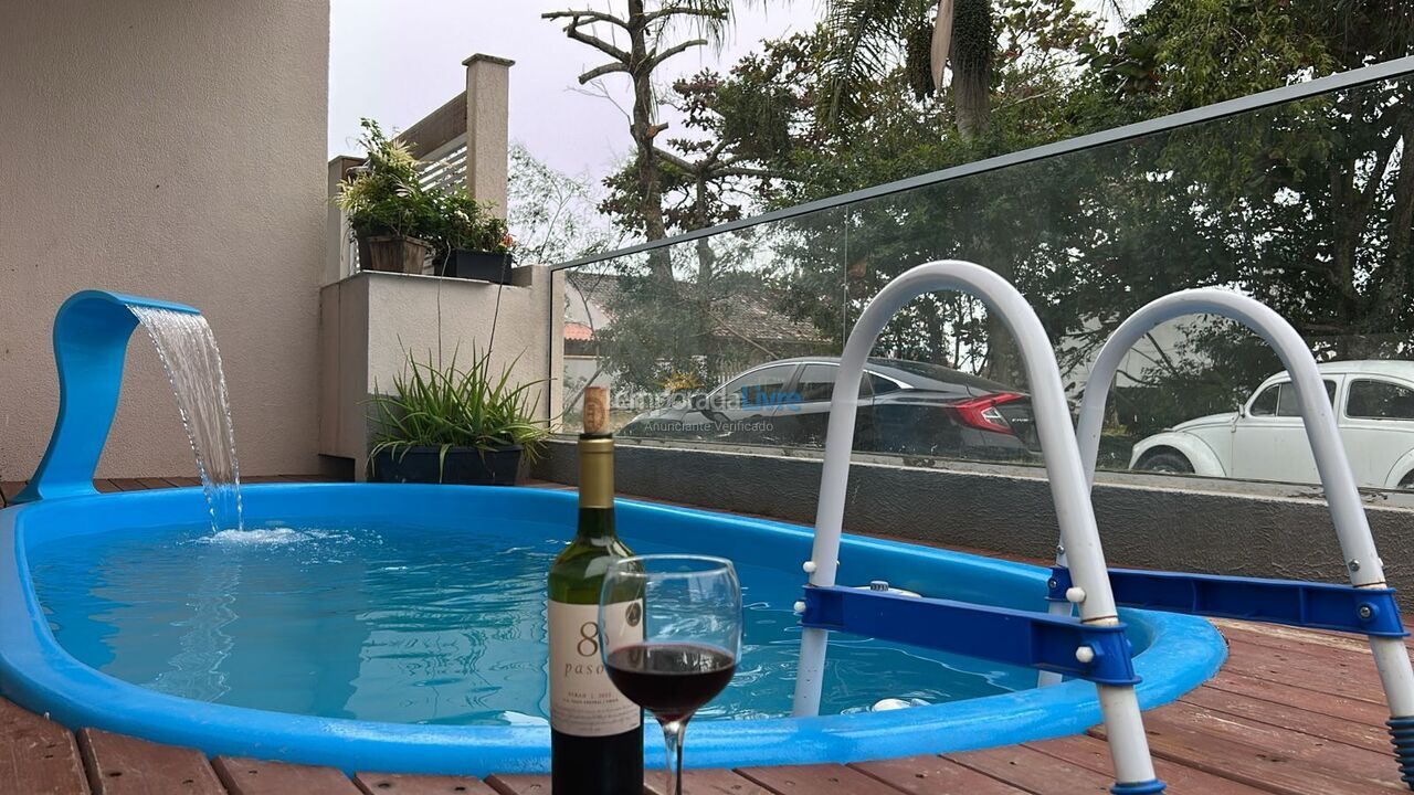 Casa para alquiler de vacaciones em Bombinhas (Praia de Zimbros)