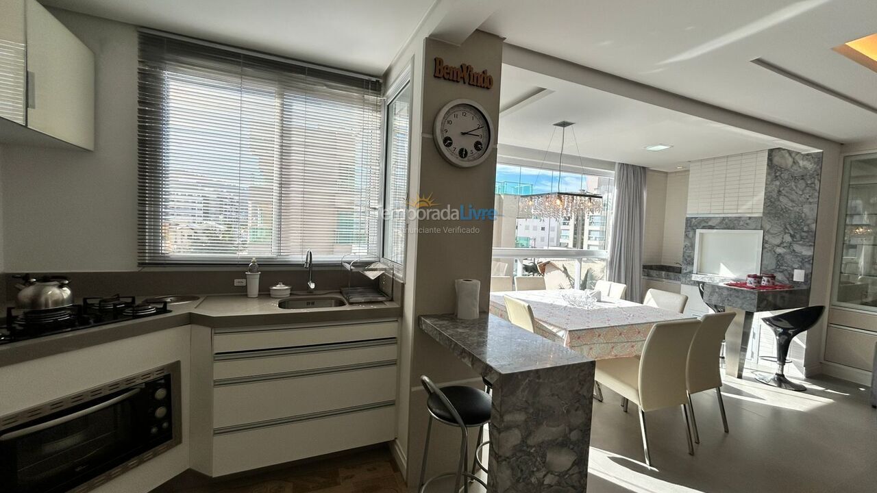 Casa para alquiler de vacaciones em Governador Celso Ramos (Praia de Palmas)