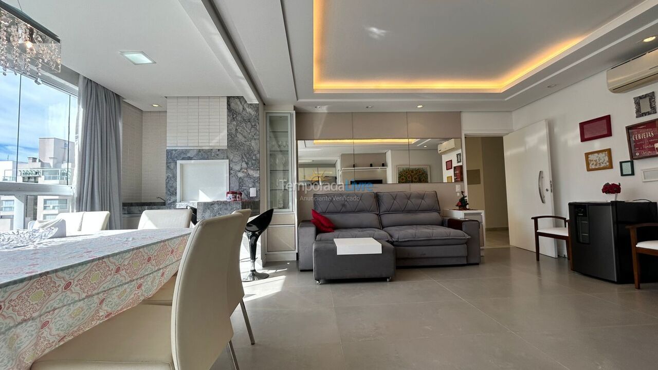 Casa para alquiler de vacaciones em Governador Celso Ramos (Praia de Palmas)
