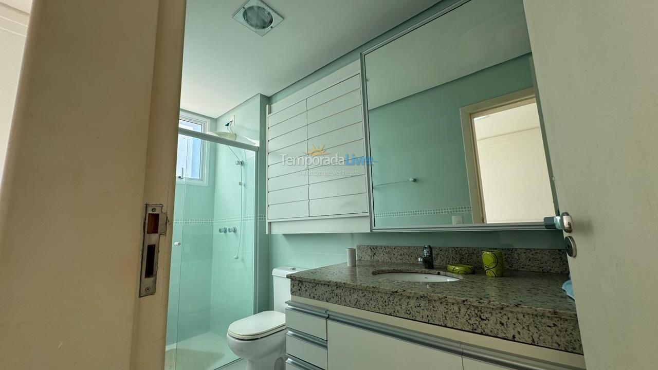 Apartment for vacation rental in Governador Celso Ramos (Praia de Palmas)