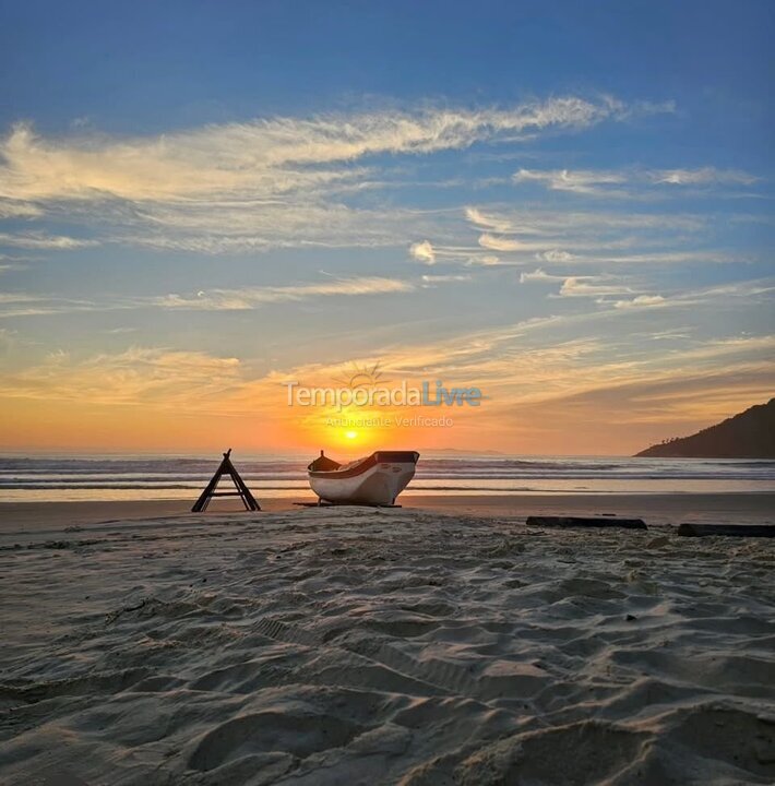 Apartamento para aluguel de temporada em Bombinhas (Praia de Bombas)
