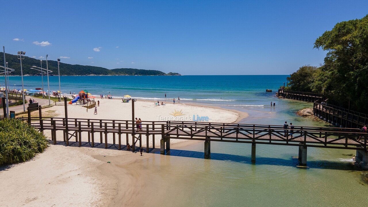 Apartamento para alquiler de vacaciones em Bombinhas (Praia de Bombas)