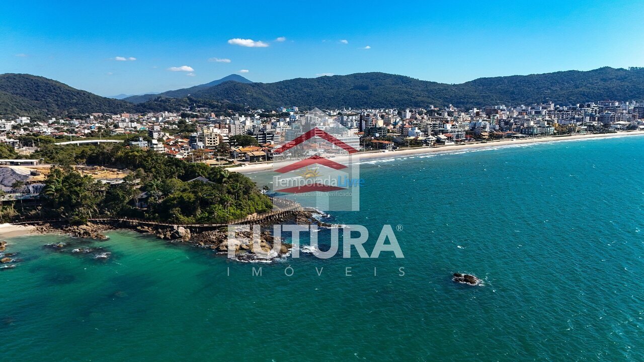 Chácara / sítio para aluguel de temporada em Bombinhas (Praia de Bombas)