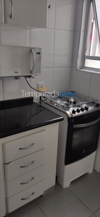 Micro-ondas e fogão Apartamento para alquiler de vacaciones em Guarujá (Enseada)