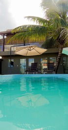 Casa Com piscina para grupos com até 25 pessoas