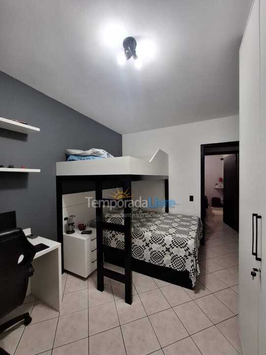 Segundo quando com duas camas de casal Apartment for vacation rental in Florianópolis (Praia Brava)