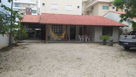 Casa para alquilar en Governador Celso Ramos - Praia de Palmas