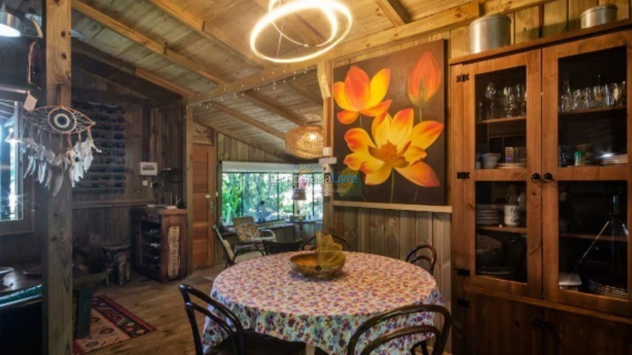 House for vacation rental in Garopaba (Praia do Siriu)