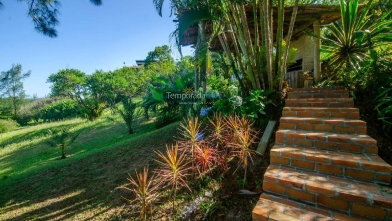 House for vacation rental in Garopaba (Praia do Siriu)