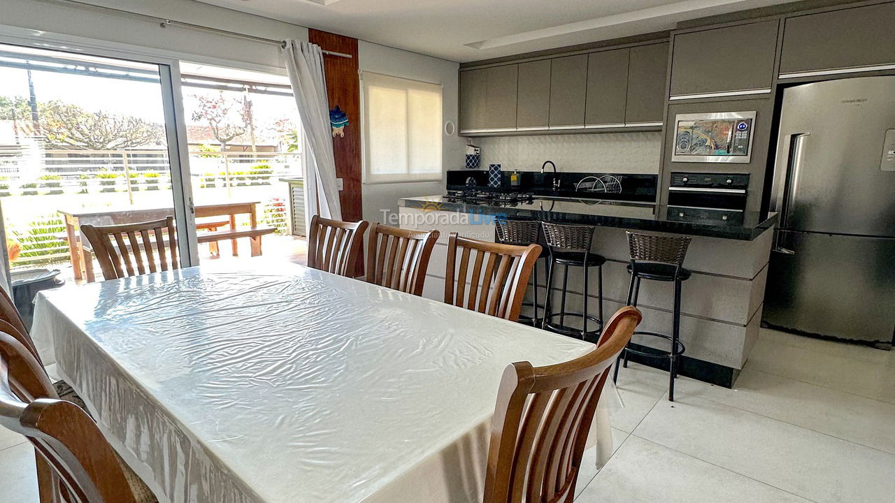 House for vacation rental in São Francisco do Sul (Enseada)