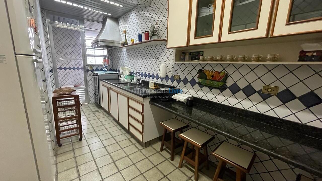 Apartamento para alquiler de vacaciones em Guarujá (Pitangueiras)