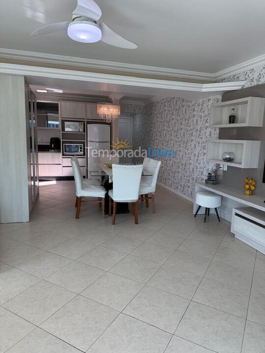 Apartamento para aluguel de temporada em Bombinhas (Praia de Bombinhas)