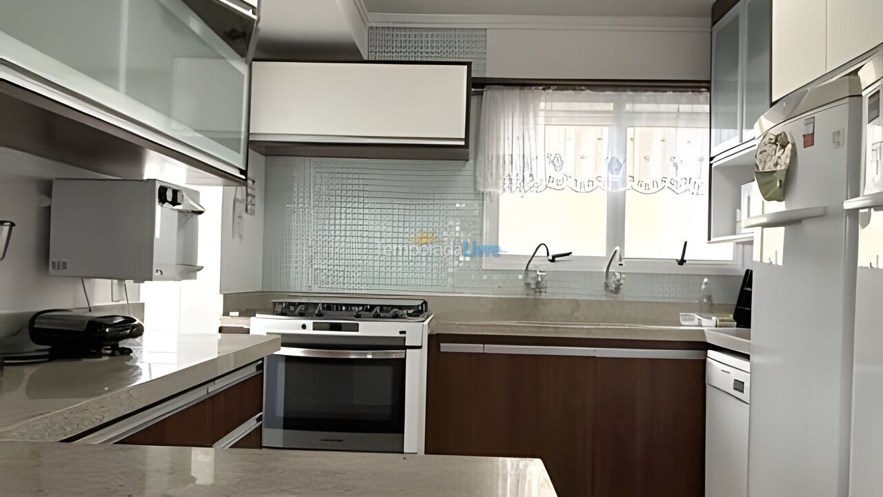 Chácara / sítio para aluguel de temporada em Bertioga (Riviera de São Lourenço)
