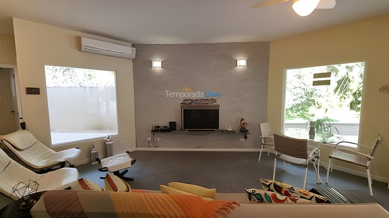 Chácara / sítio para aluguel de temporada em Bertioga (Riviera de São Lourenço)