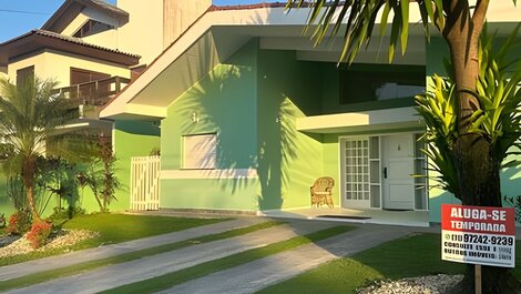 Hermosa Casa de Una Planta en la Riviera - Piscina Climatizada - Módulo 20