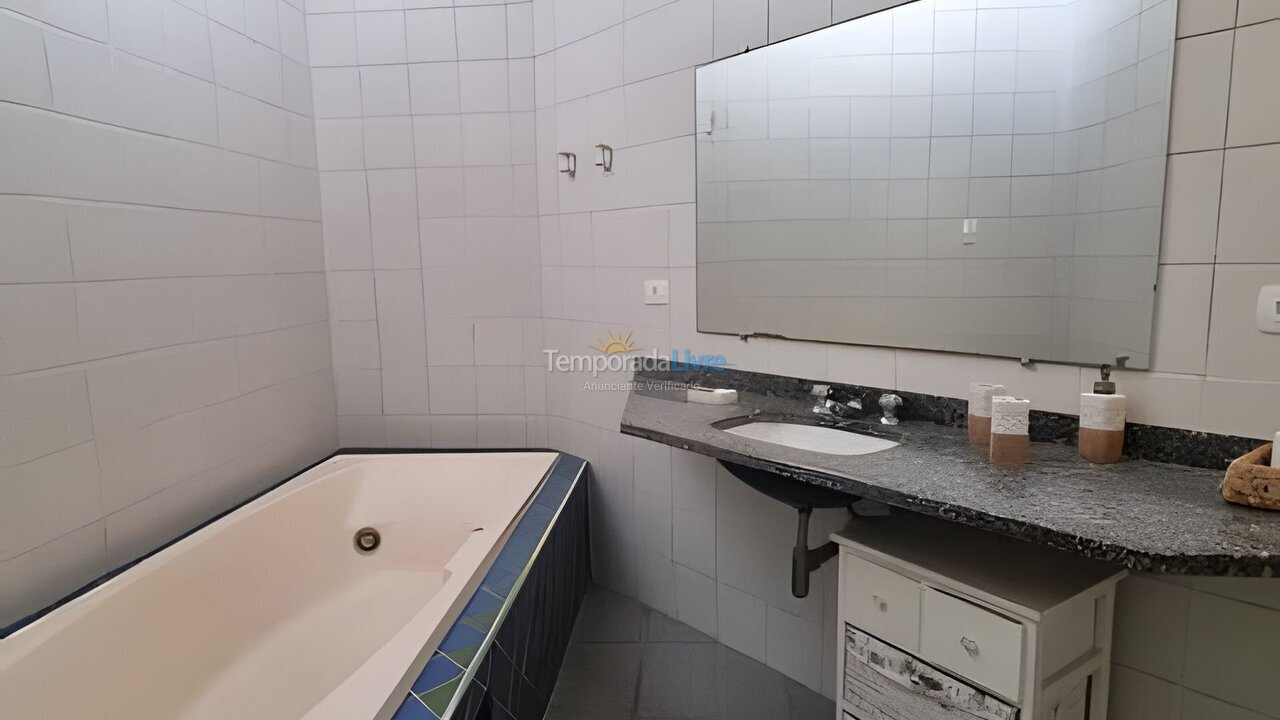 Chácara / sítio para aluguel de temporada em Bertioga (Riviera de São Lourenço)