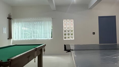 Para Grupos Grandes - 8 Quartos - Riviera - Mod 28