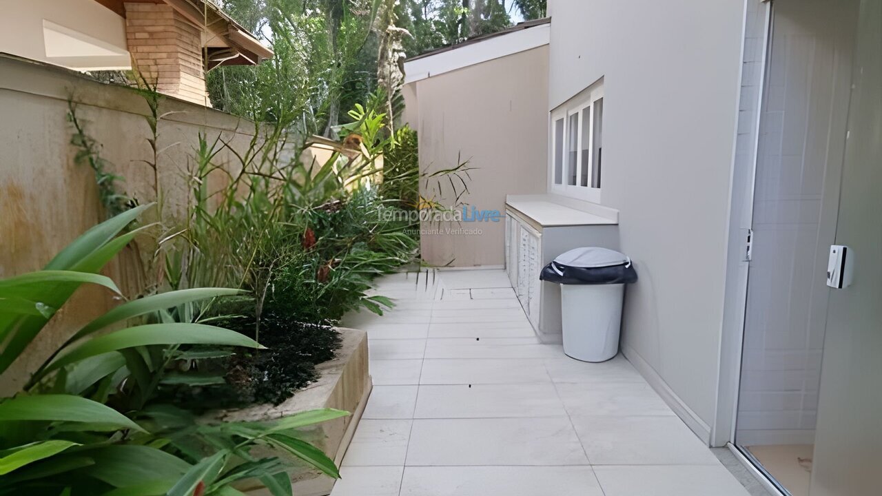 Casa para aluguel de temporada em Bertioga (Riviera de São Lourenço)