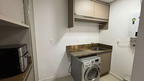 Apartamento em condomínio alto padrão em home club a 50m da praia